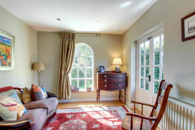 famil room.jpg