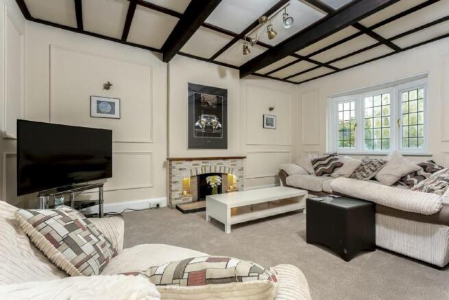 3rd Photo of Lounge