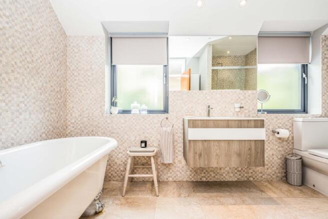 En-suite Bathroom