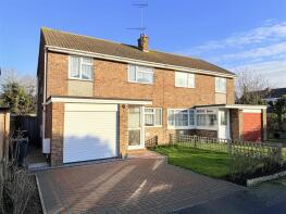 19, St Clair Close, Clacton On Sea CO15 4UH