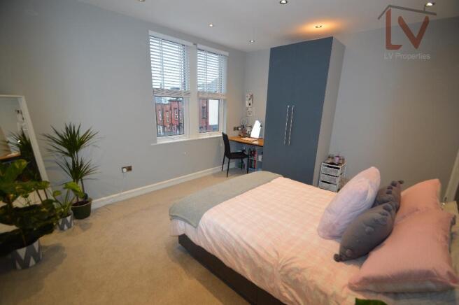6 bed Terraced to rent Image 10