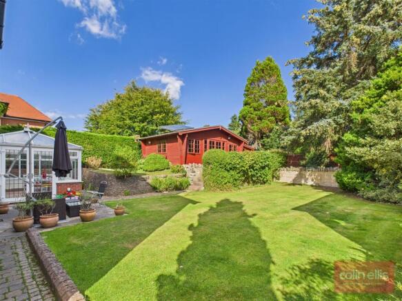 4 bed Detached for sale Image 6