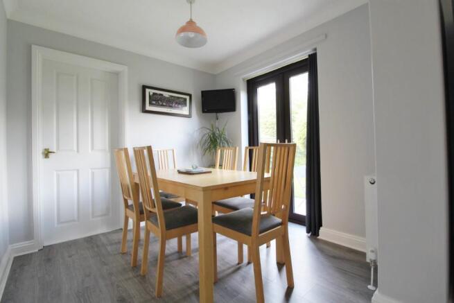 breakfast room