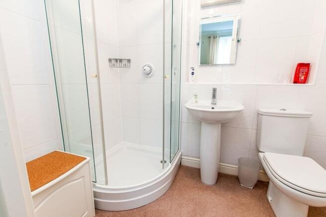 En-Suite Shower Room / WC