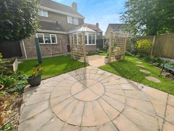 36aa0d78-patio.jpg