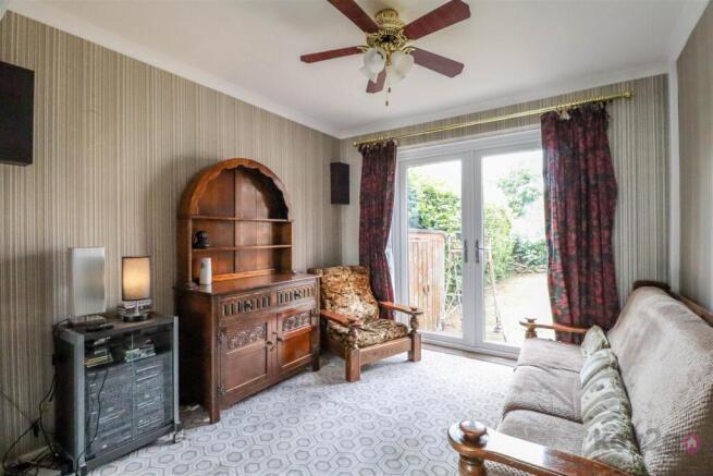 3 bed Semi-Detached for sale Image 8