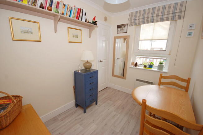 Bedroom 2/Dining ...