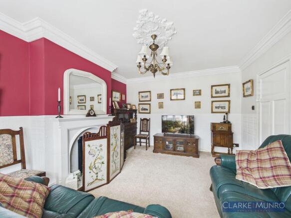 4 bed Semi-Detached for sale Image 5