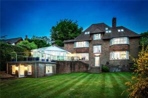23 Merrydown, High Trees Road, Reigate RH2 7EH