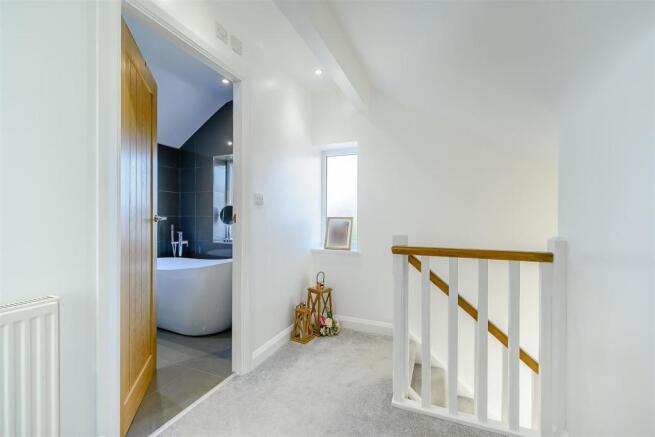 8489048-interior15.jpg