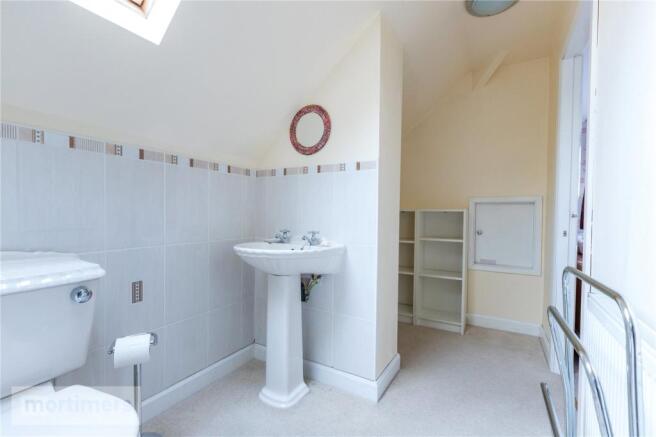 J&j En-Suite