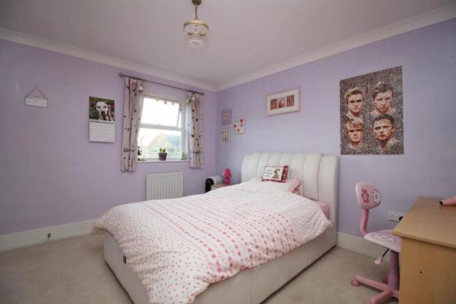 Bedroom 2 - Copy.JPG