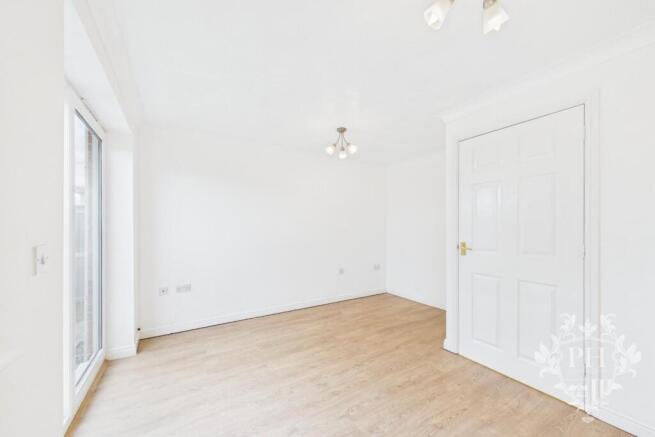 2 bed Semi-Detached for sale Image 3