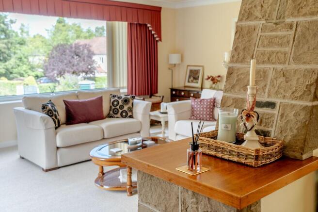 5 bed Detached for sale Image 11