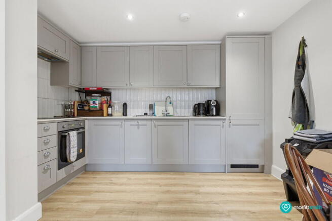 2 bed Flat for sale Image 6