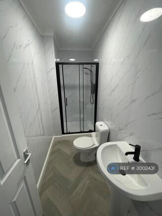 2 bed Flat to rent Image 4