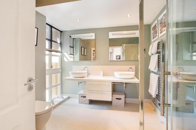 En suite Shower room