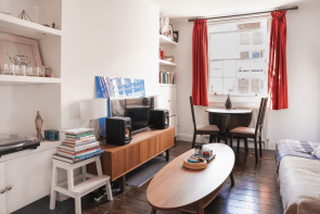 Flat 9, Cressy Houses, Hannibal Road, London E1 3JE