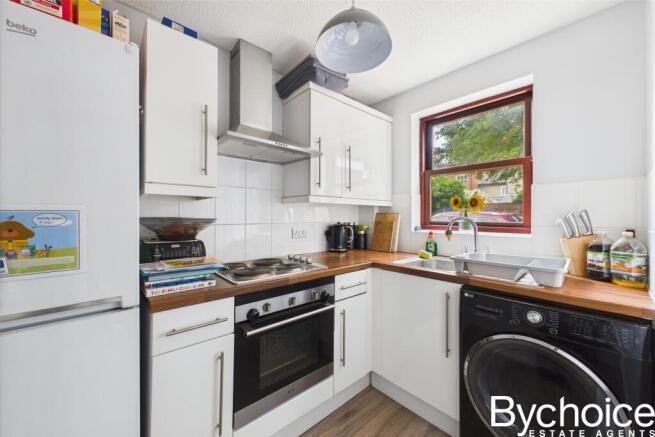 CAM05454G0-PR0005-STILL001