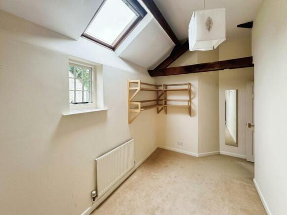 513f1585-Bed 203.jpg