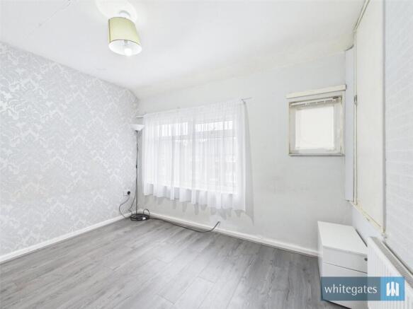4 bed Semi-Detached for sale Image 10