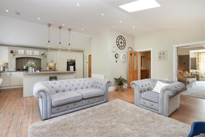 Sitting Area.jpg