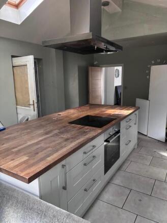 3 bed Terraced for sale Image 3