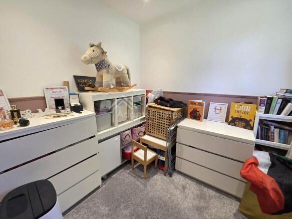 3 bed Semi-Detached for sale Image 7