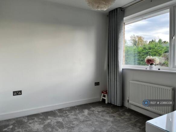 2nd Bedroom
