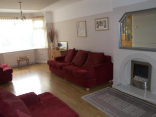 Lounge Pic 2