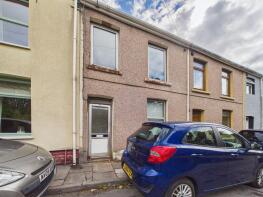 18, Garn Terrace, Waunlwyd, Ebbw Vale NP23 6TX