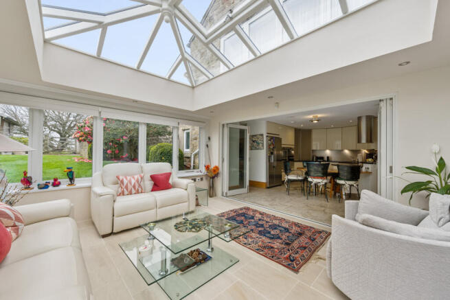 4 bed Detached for sale Image 4