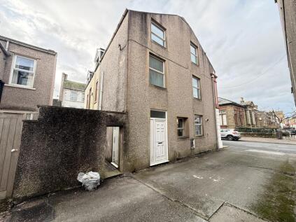 1 Market Square, Cleator Moor, Cumbria CA25 5AR
