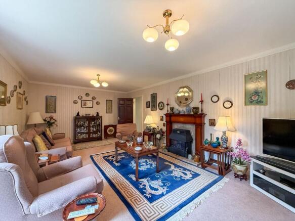 4 bed Detached for sale Image 10