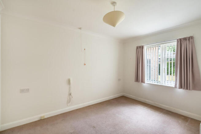 2 bed Bungalow for sale Image 10