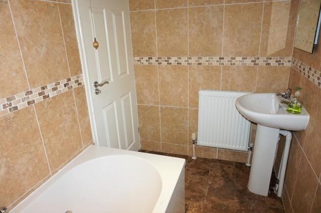 Jacuzzi Family Bathroom