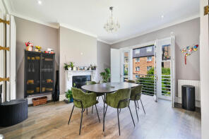 Maisonette A Basement And Ground Floor, 31, St Stephen's Avenue, London W12 8JB