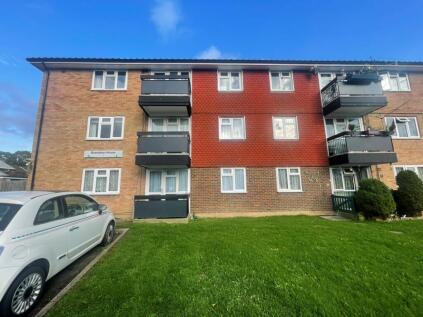 Flat 6 Brampton House, Heston Road, Redhill, Surrey, RH1 5JA