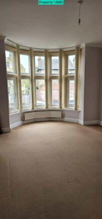 2 bed Apartment to rent Image 5
