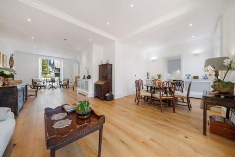 Clifton Hill, St Johns Wood, London NW8