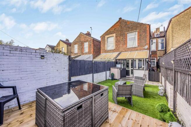 64 Westbourne Road, Portsmouth-Small-PorticoMarket