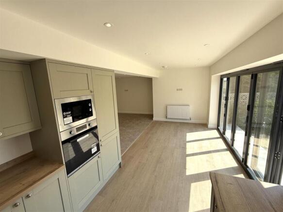 Poulton Avenue, Lytham St. Annes photo 5