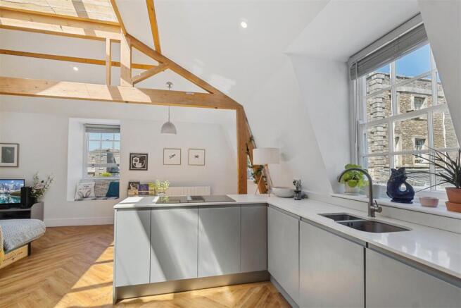 Open Plan Living 6