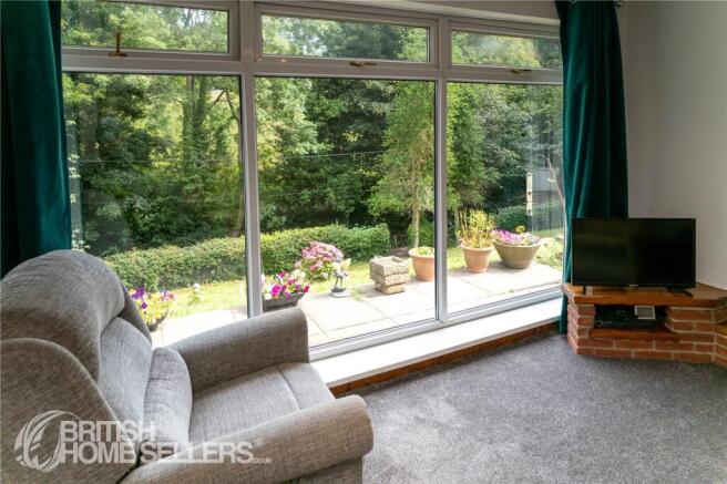 3 bed Bungalow for sale Image 4