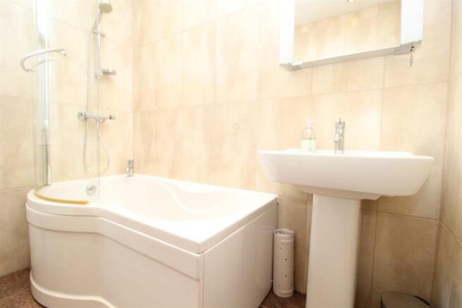 BATHROOM/W.C