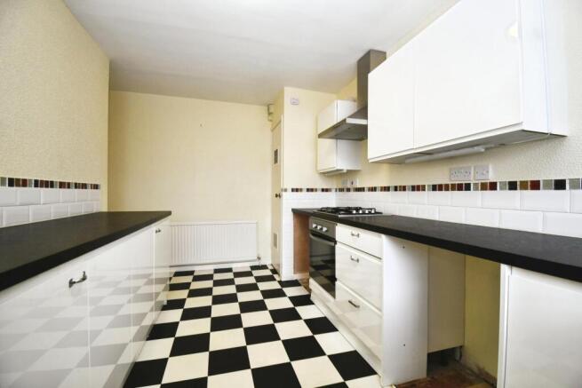 3 bed Semi-Detached Bungalow for sale Image 10