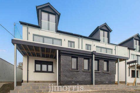 Cleddau Avenue, Milford Haven, SA73