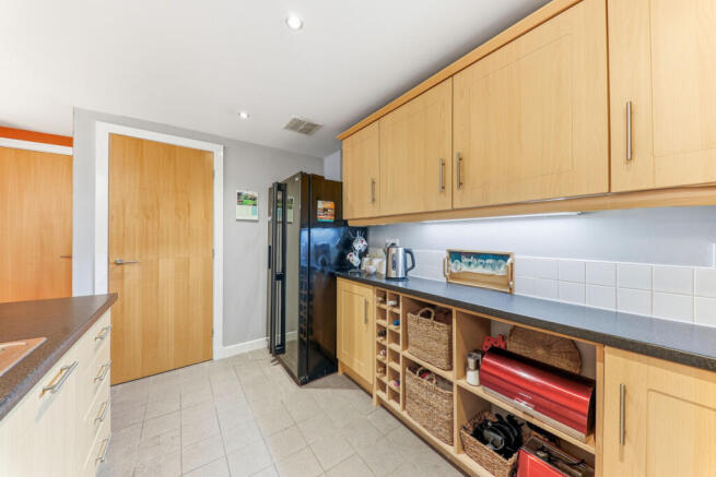 1 bed Apartment for sale Image 5