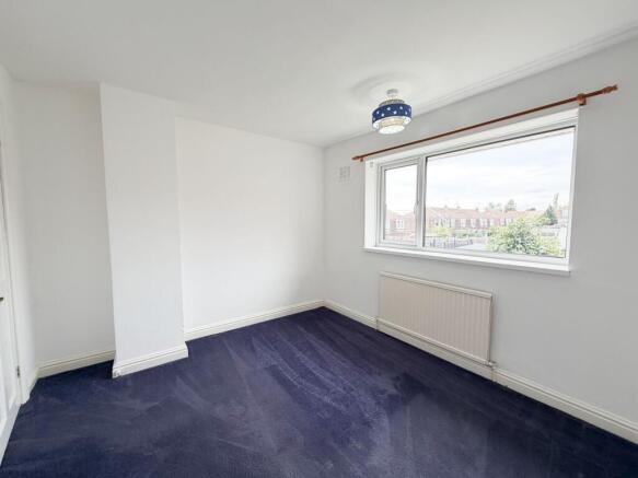 3 bed Semi-Detached for sale Image 12