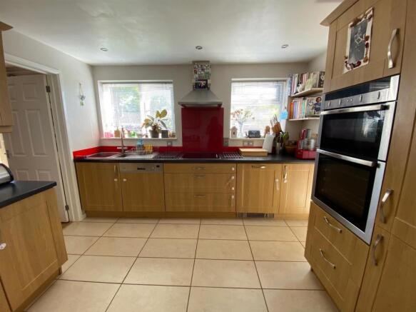 Kitchen.jpg